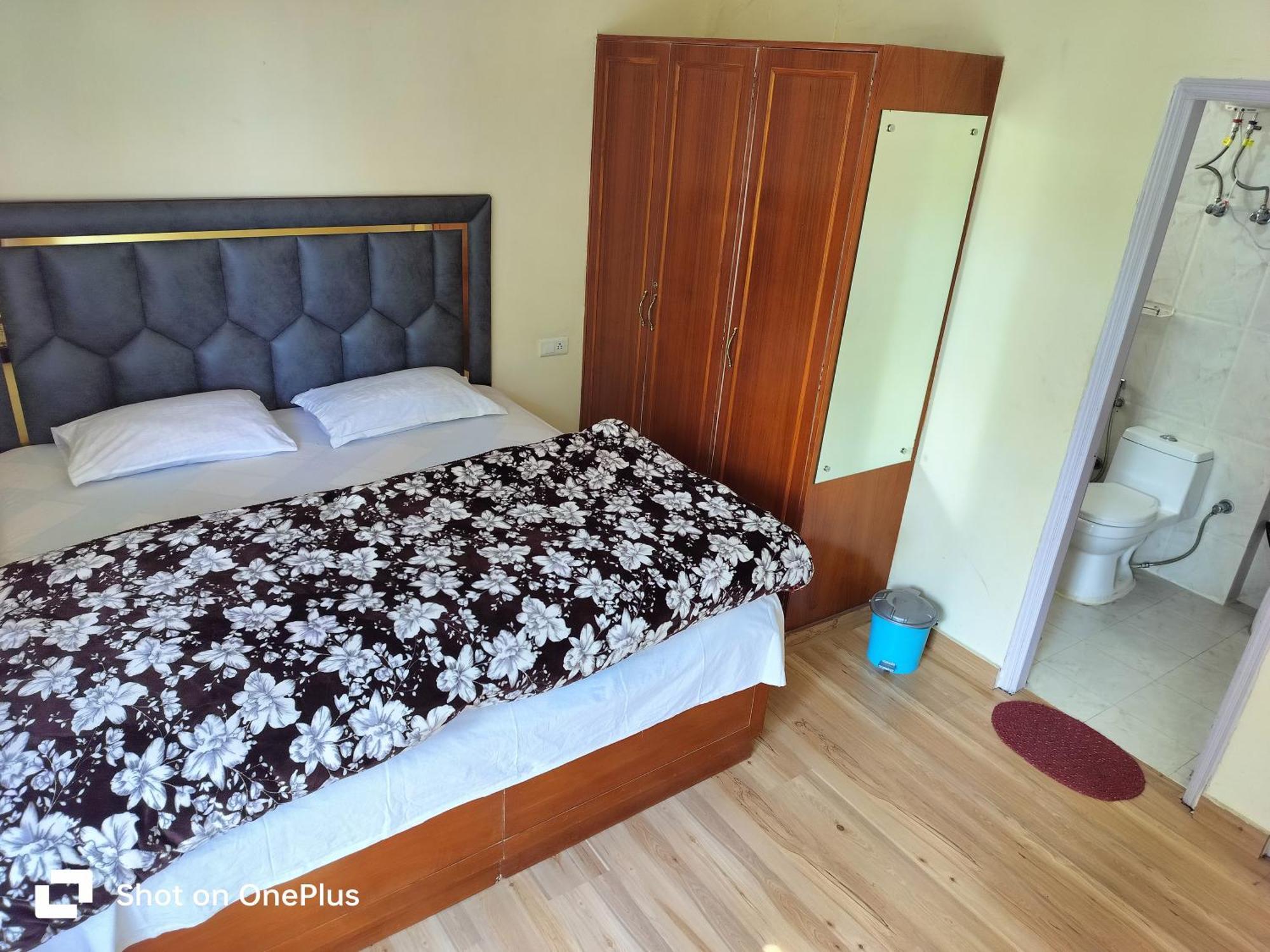 Shimla Vibes B & B Free Pick & Drop From Isbt Shimla Exterior photo